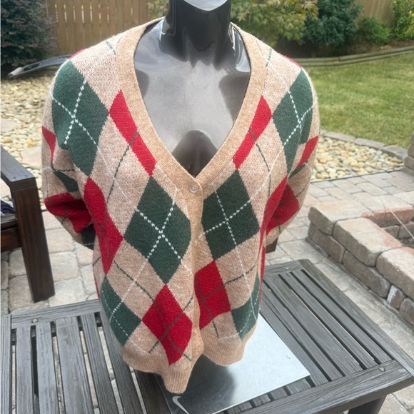 Wool/Cashmere Argyle Patterned Cardigan Sweater. New without tags - Picture 6 of 10
